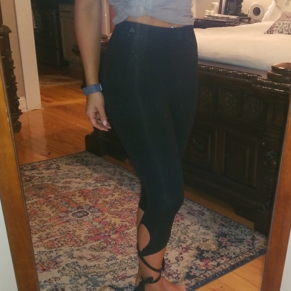 Mossimo yoga pants with tie